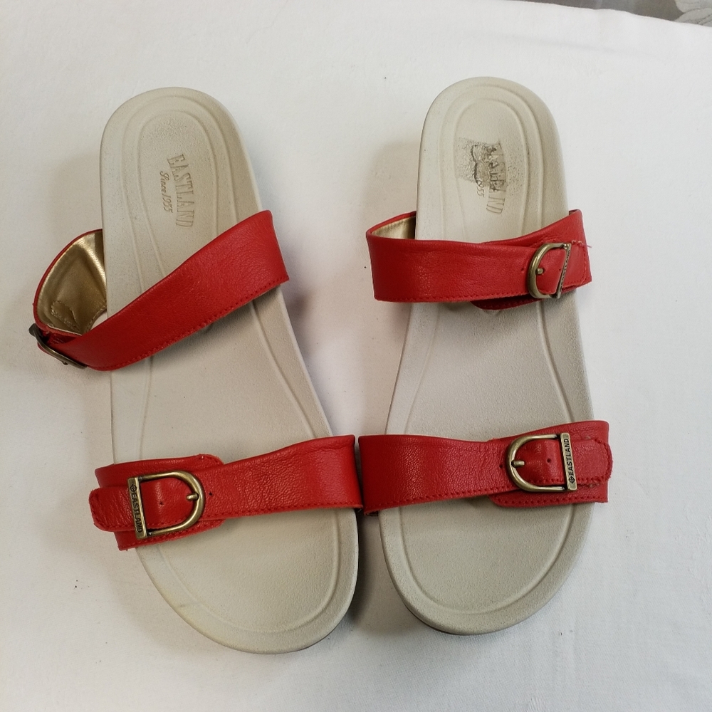 Eastland ivory with red leather straps Cape Ann 11M